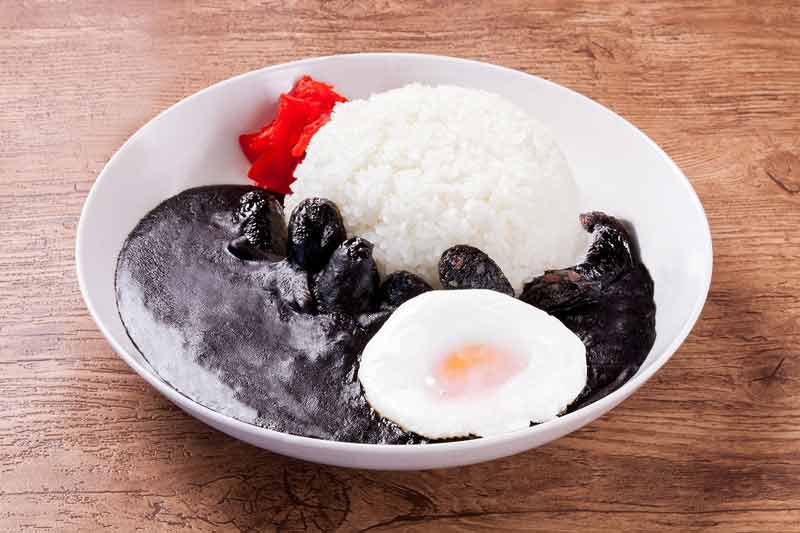 食べるならコレ　石炭カレー