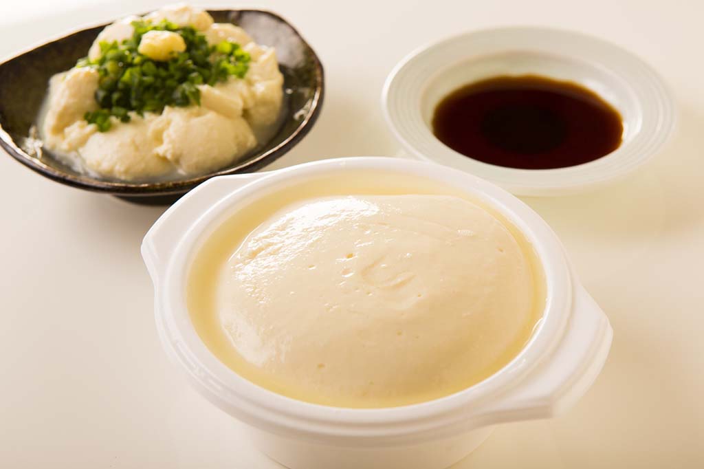 駅自慢の品はコレ　寄せ豆腐