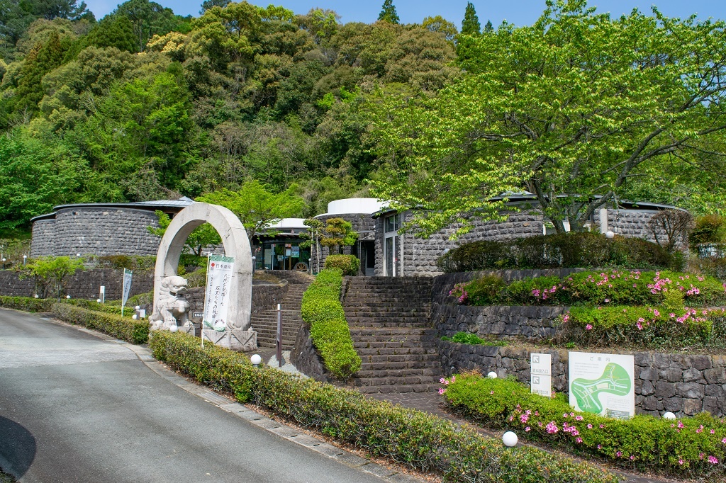 石匠館