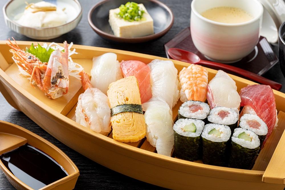 食べるならコレ　海鮮玉手箱・寿司定食