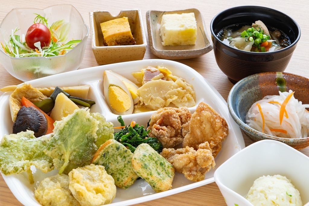 食事ならココ　レストランマアム