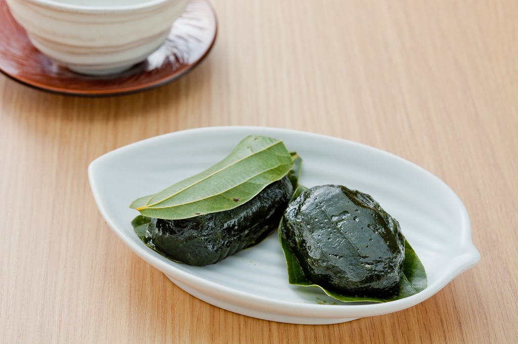 コレも買おう　けせん団子