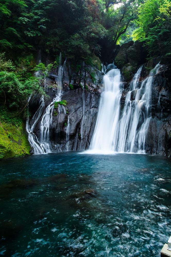 白水（しらみず）の滝